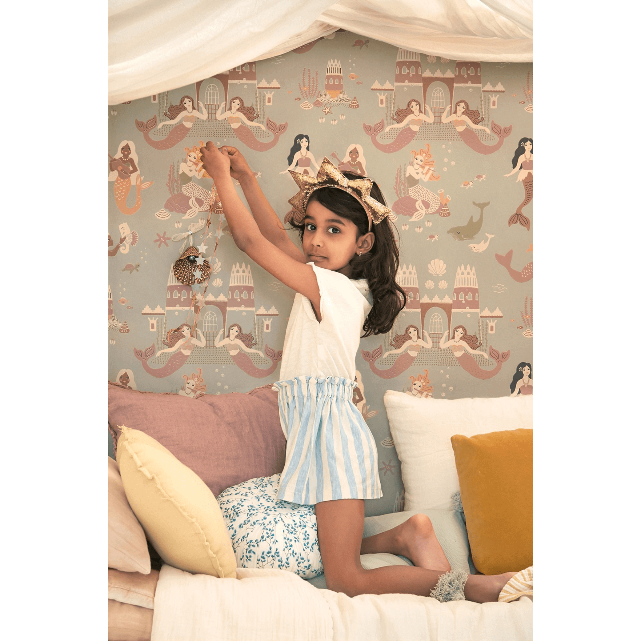 Majvillan Mermaid Reef Wallpaper 152-02 girl reaching in front of wallpaper