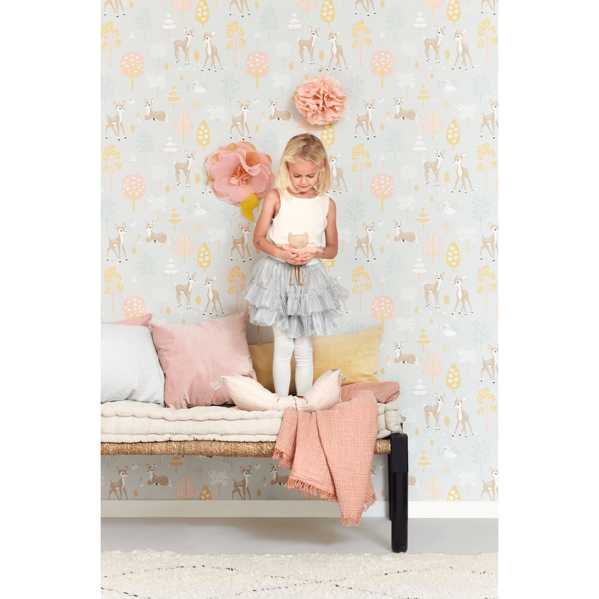 Majvillan Golden Woods Wallpaper 125-01 girl in room