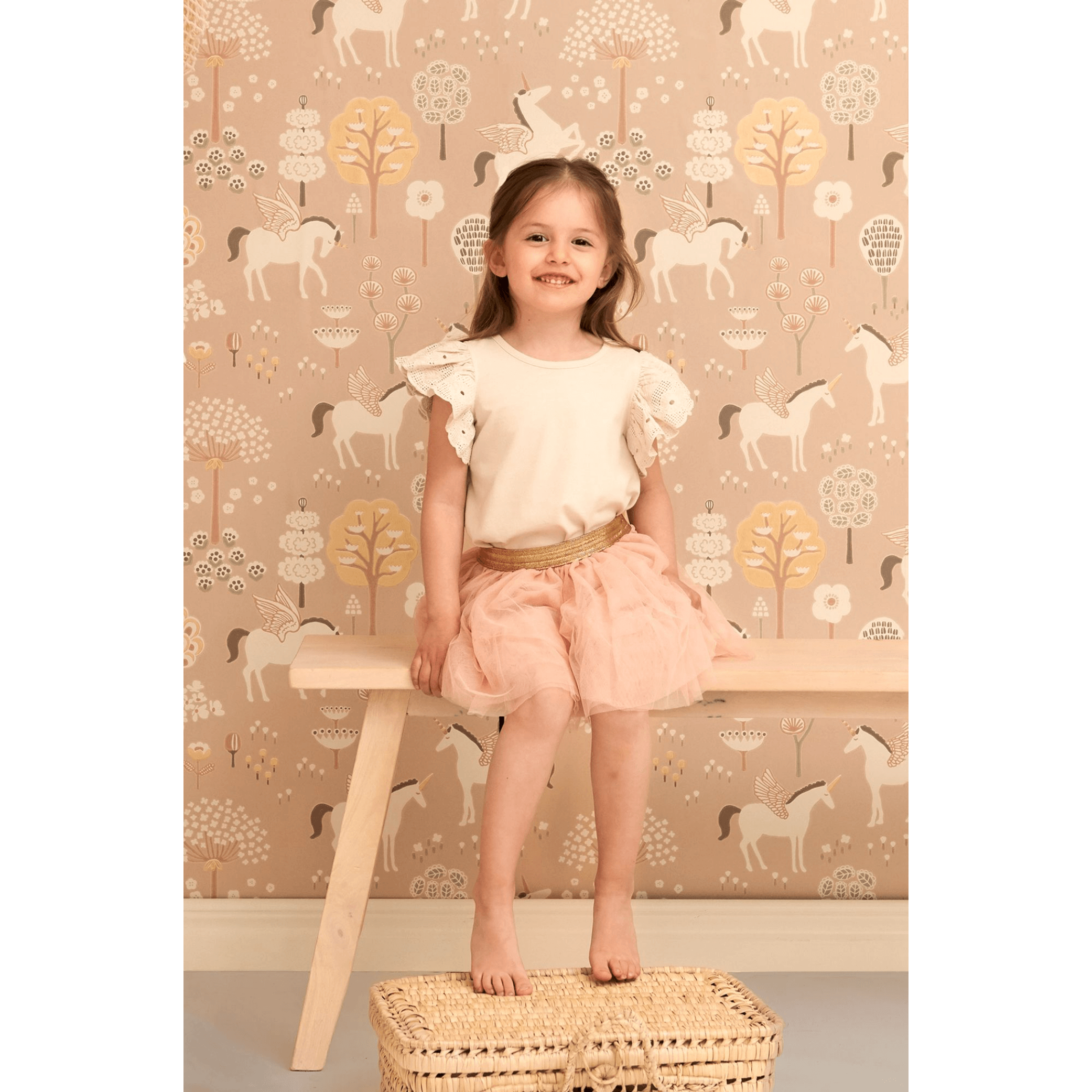 Majvillan True Unicorns Wallpaper 116-06 girl sitting on bench