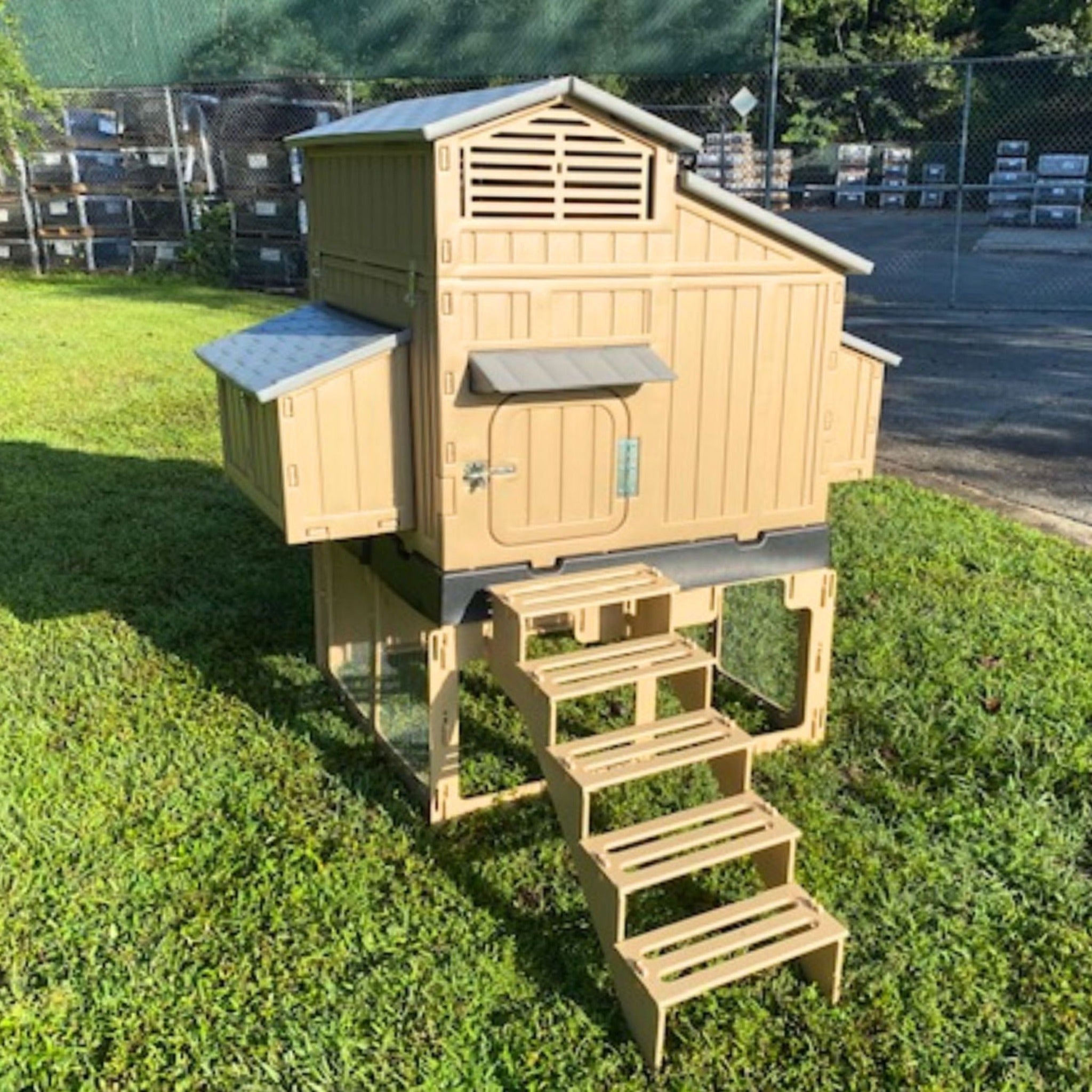 Hatching Time Large Chicken Coop & Stand with Stairs