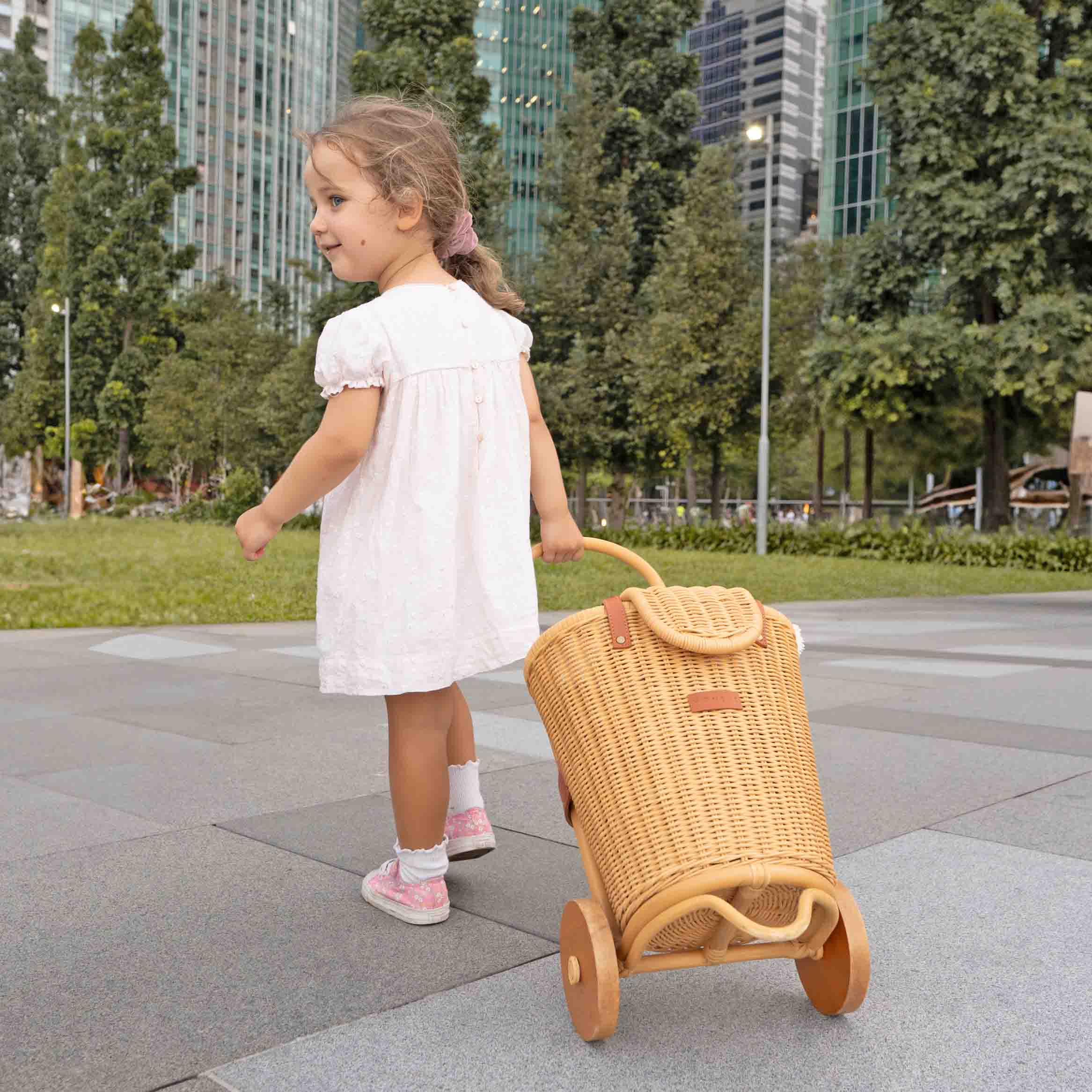 MOMIJI Eric Kids Shopping Trolley MOMIJI US LLC