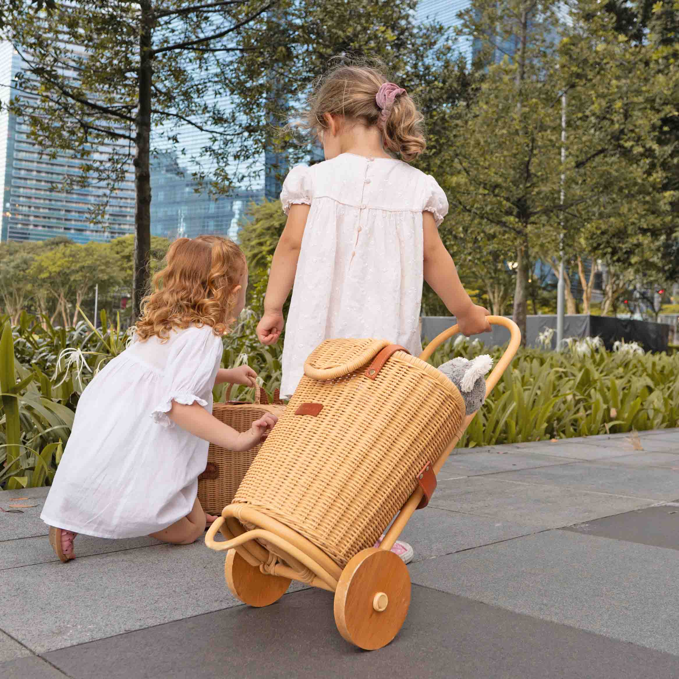 MOMIJI Eric Kids Shopping Trolley MOMIJI US LLC