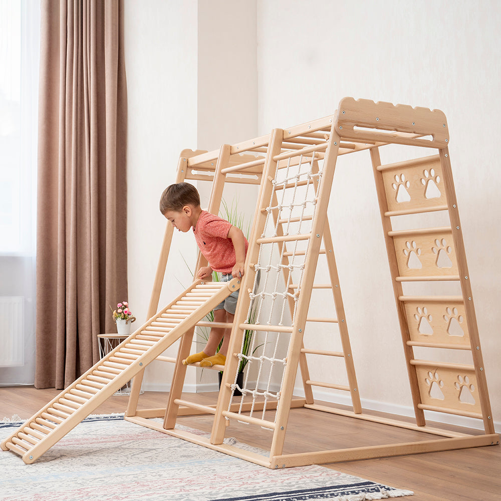Woodandhearts Climbing Playground