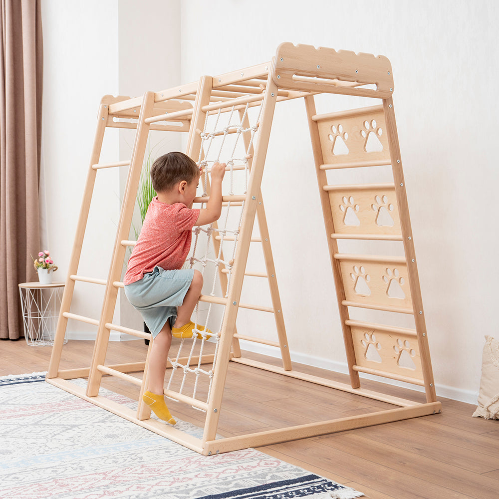 Woodandhearts Climbing Playground
