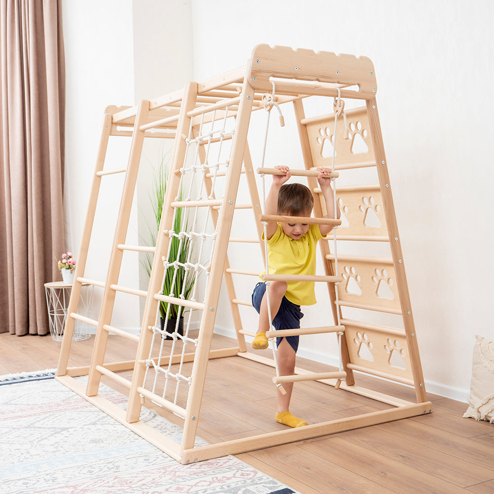 Woodandhearts Climbing Playground