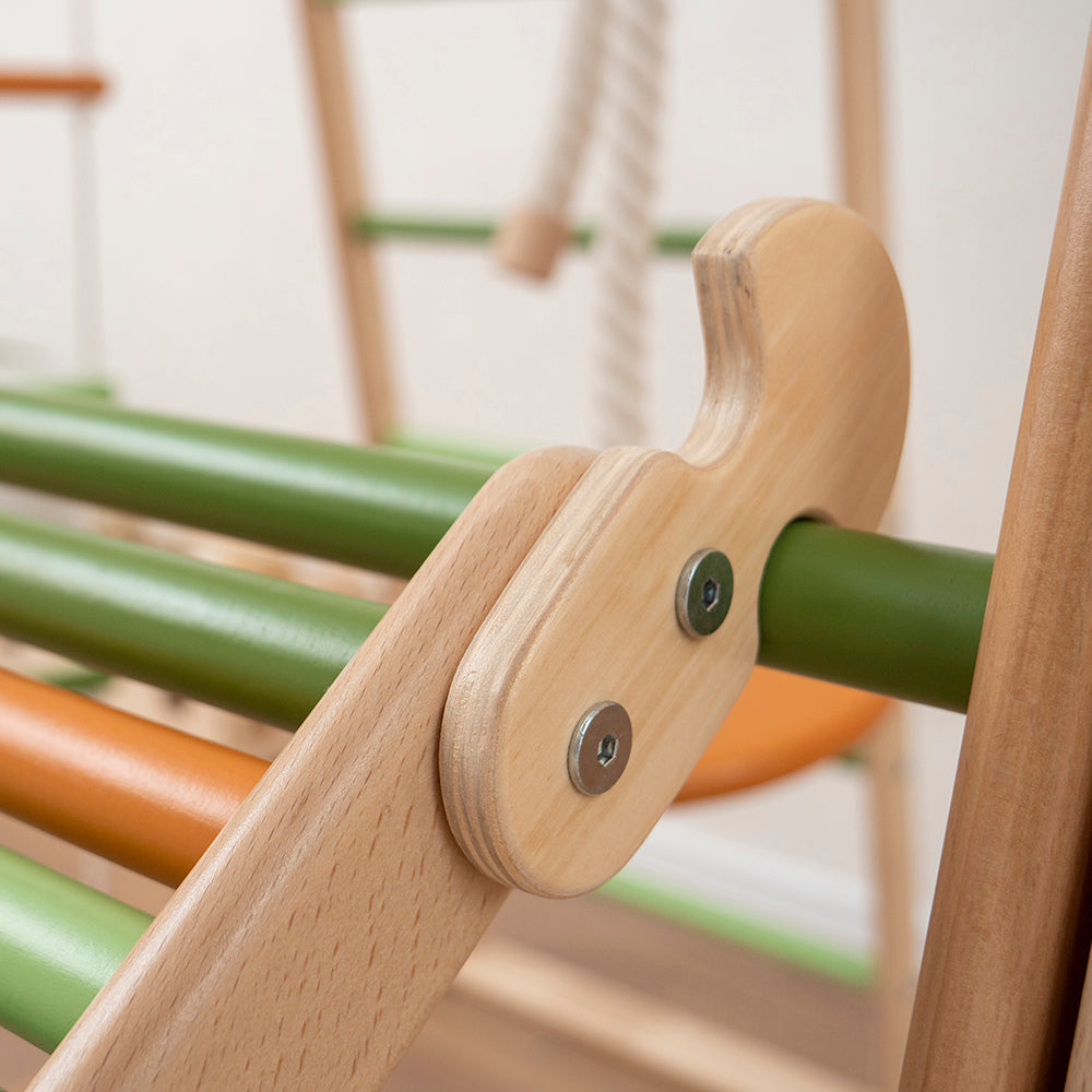 Woodandhearts Climbing Playground