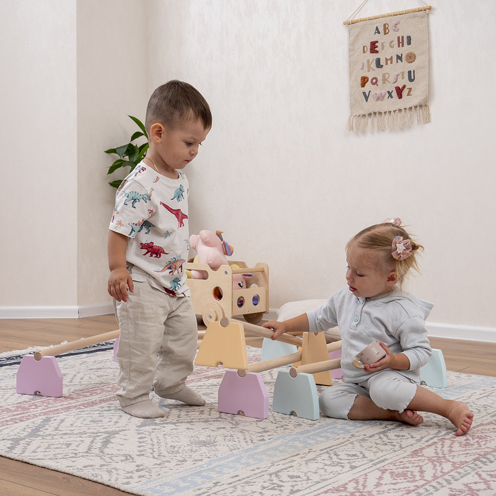 Woodandhearts Balance Beam Set
