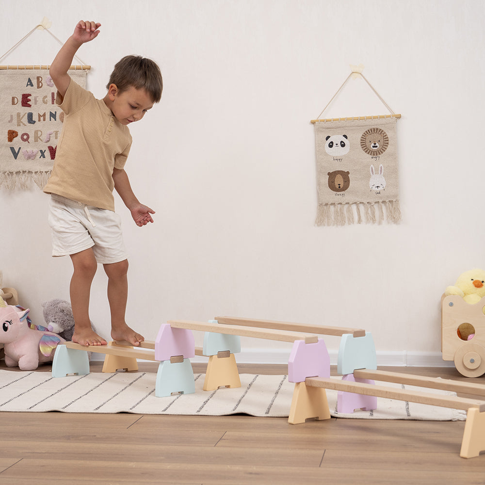 Woodandhearts Balance Beam Set
