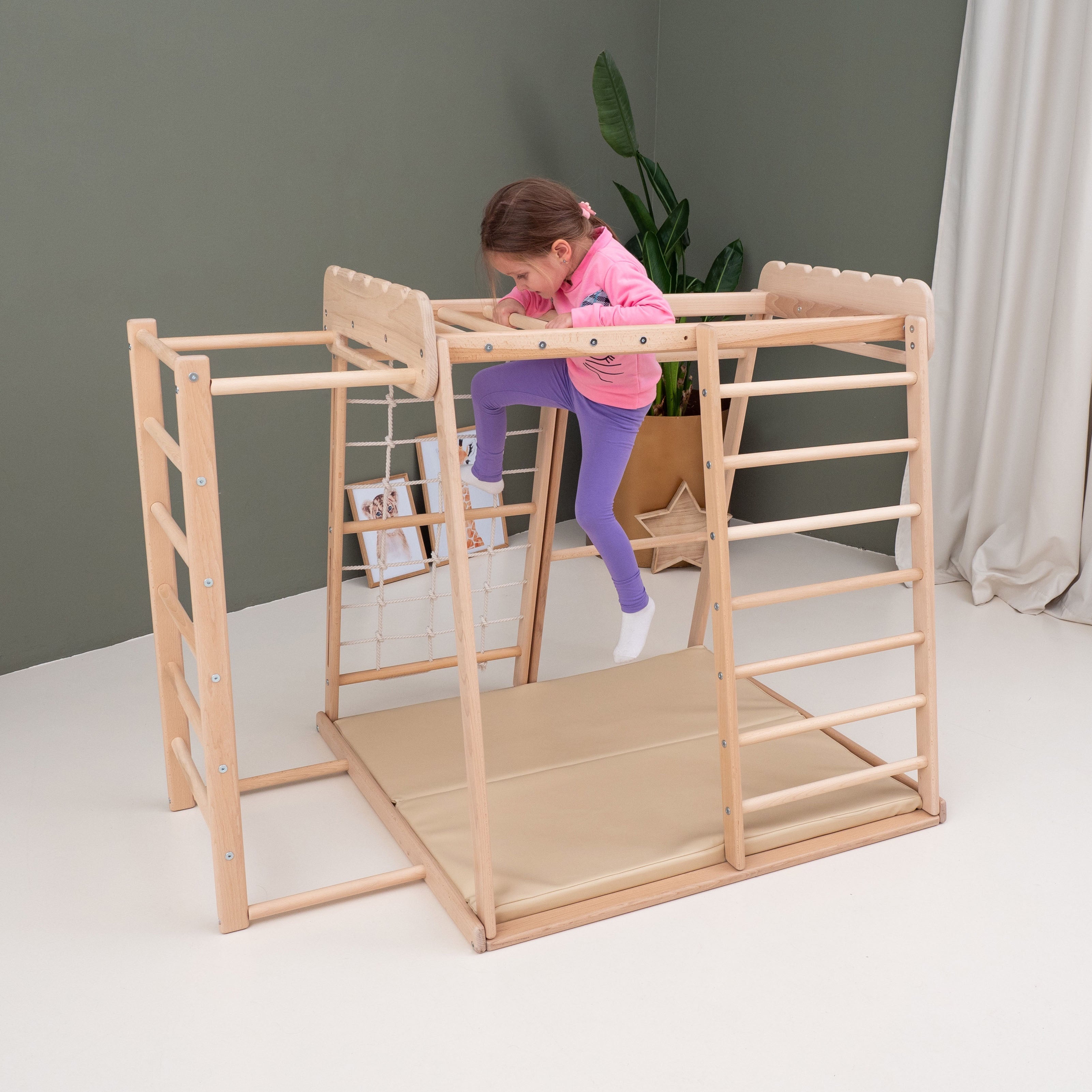 Woodandhearts Indoor Jungle Gym