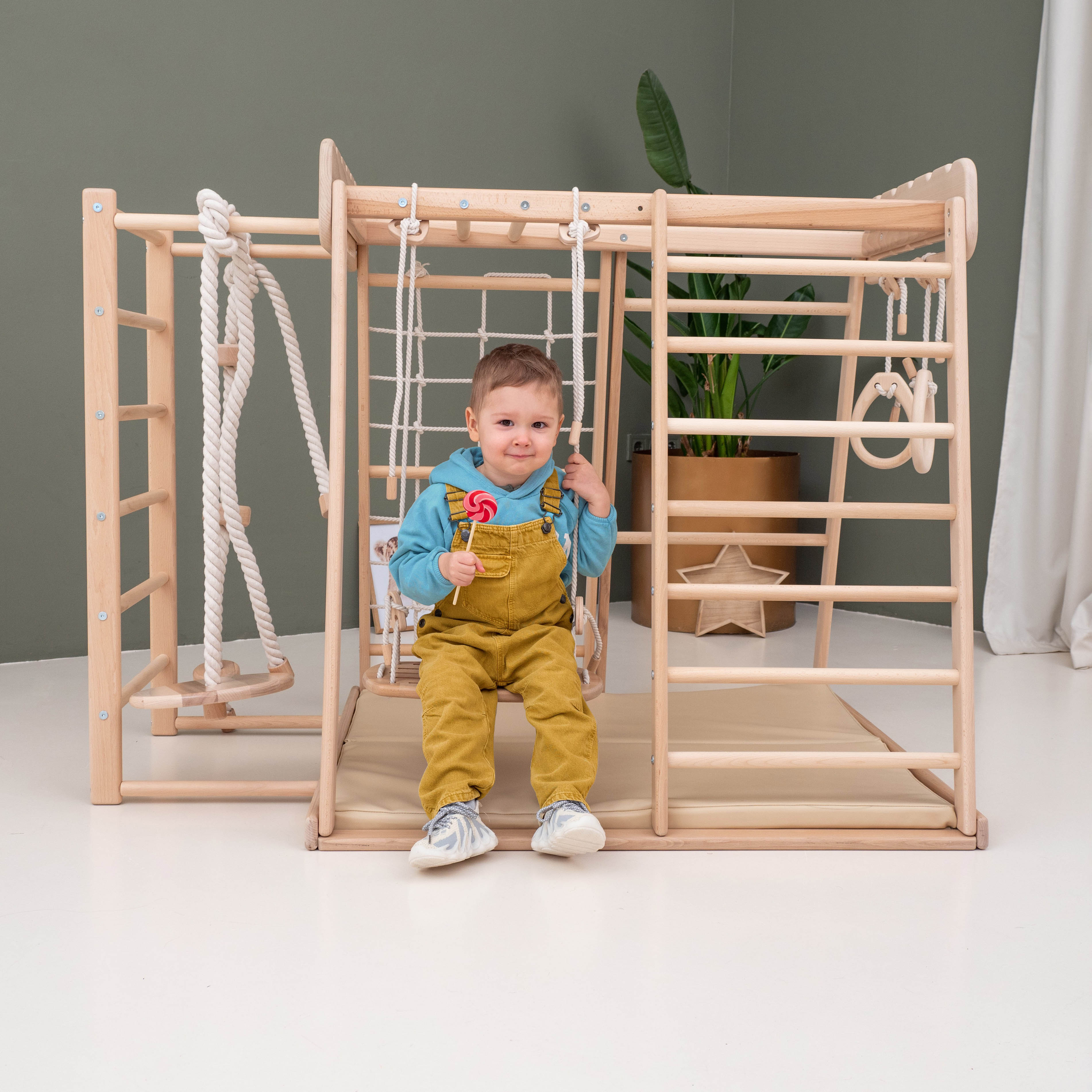 Woodandhearts Indoor Jungle Gym
