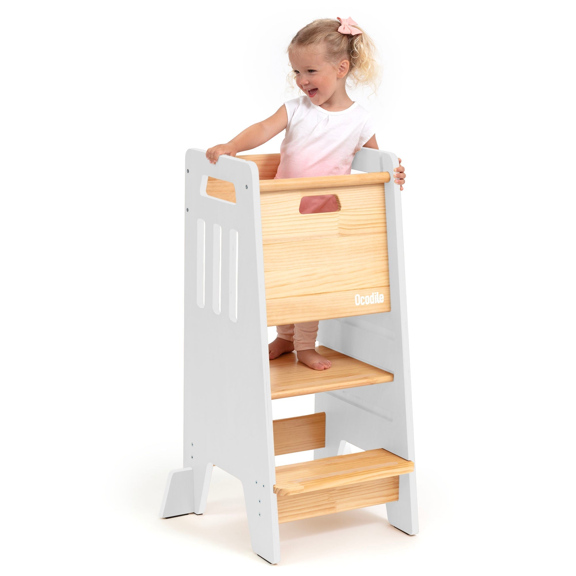 Ocodile Standing Tower with Door Ocodile.com