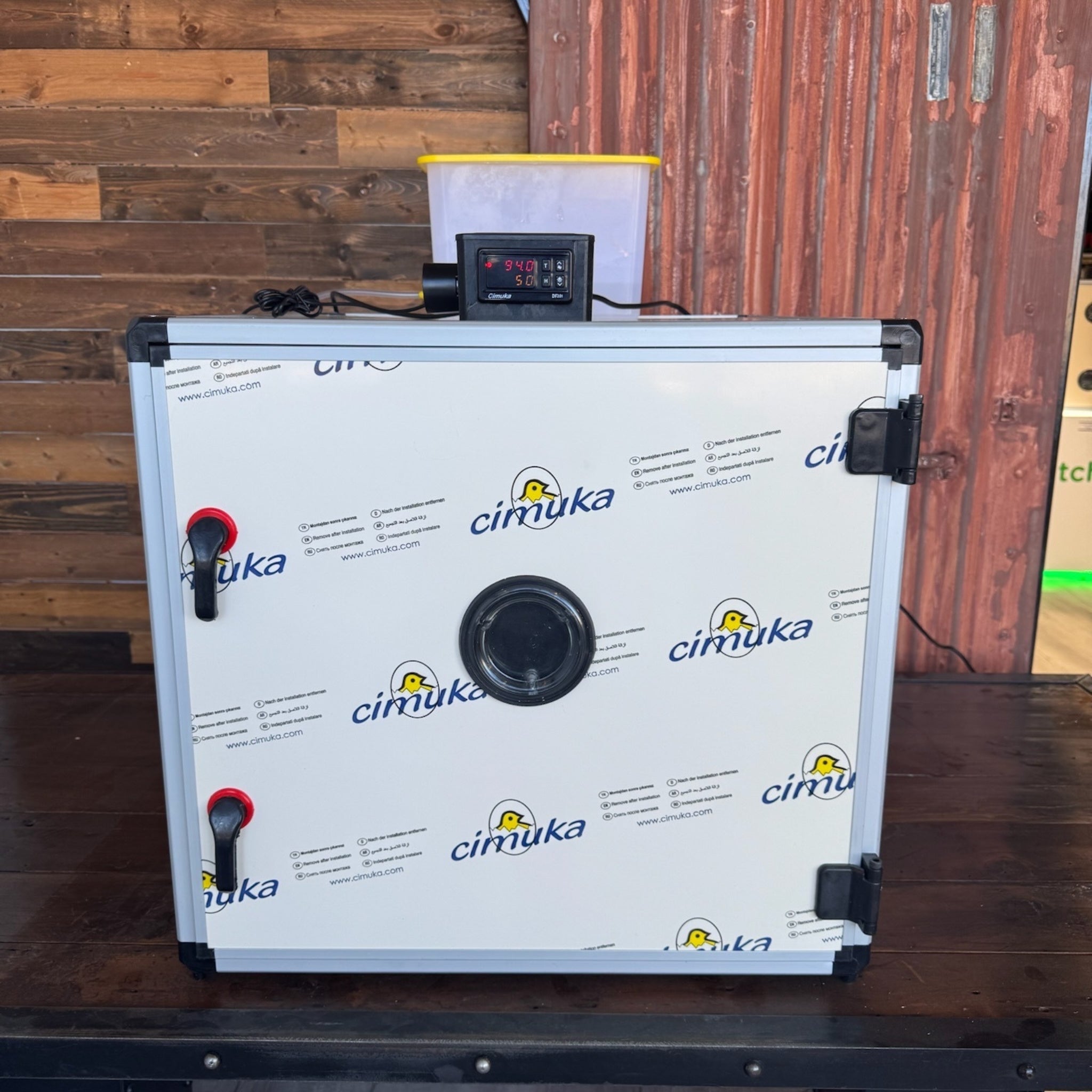 Hatching Time Queen Bee Incubator for Langstroth Frames