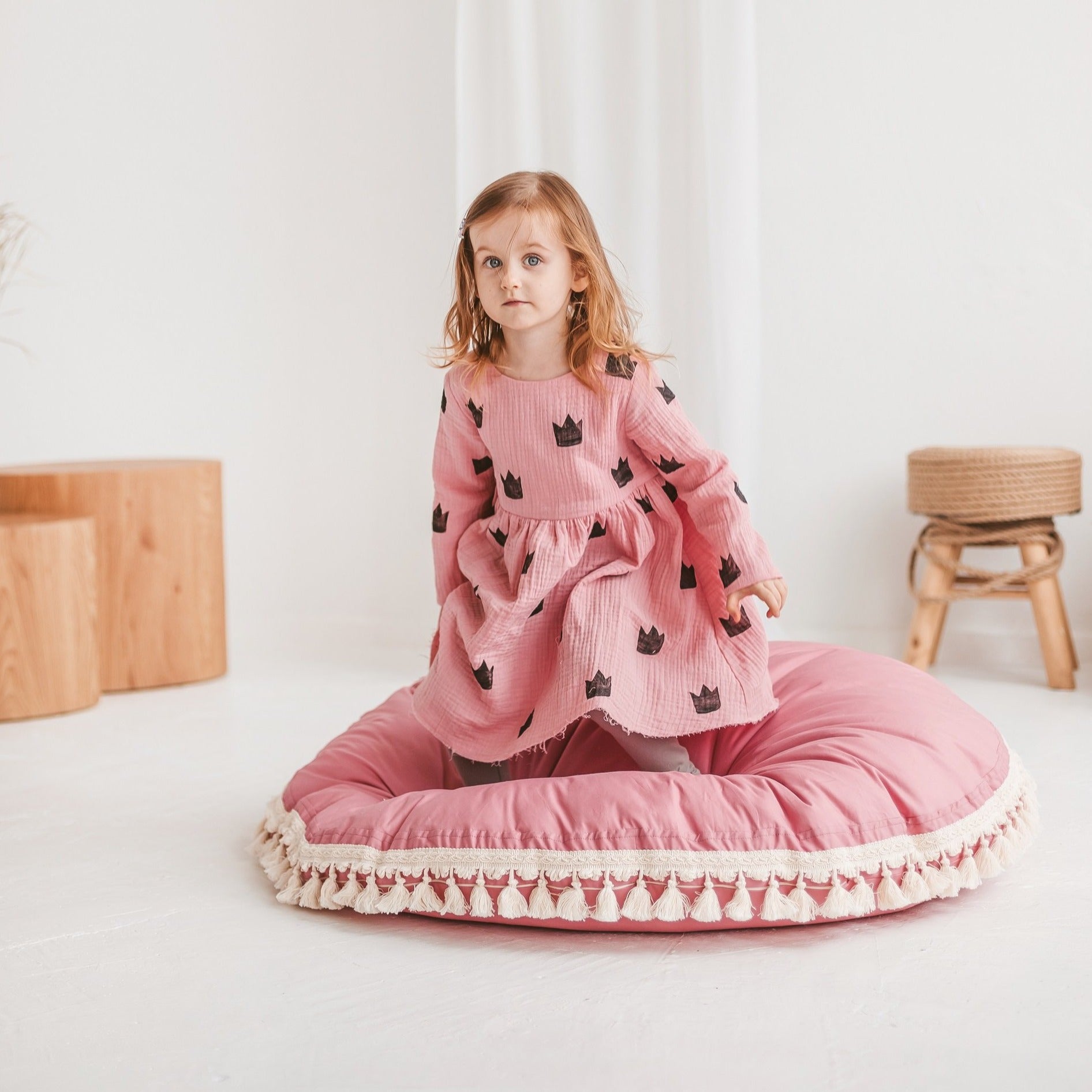 MINICAMP FP-ROSE-TAS Floor Cushion with Tassles for Kids