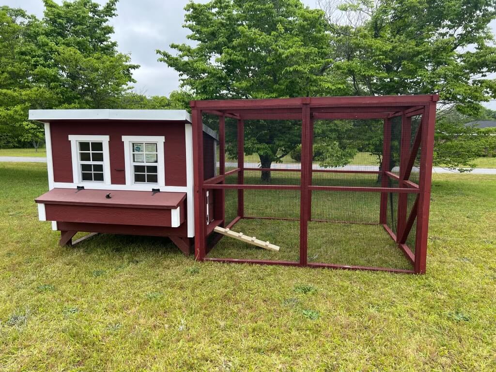OverEZ W8CKR Chicken Coop Wooden 8 Ft. Chicken Run