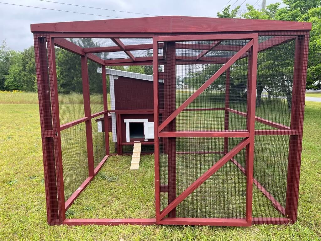 OverEZ W8CKR Chicken Coop Wooden 8 Ft. Chicken Run