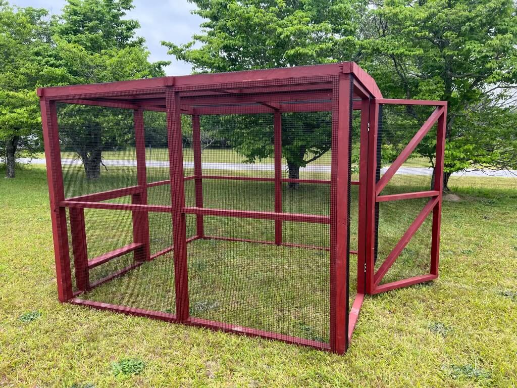 OverEZ W8CKR Chicken Coop Wooden 8 Ft. Chicken Run