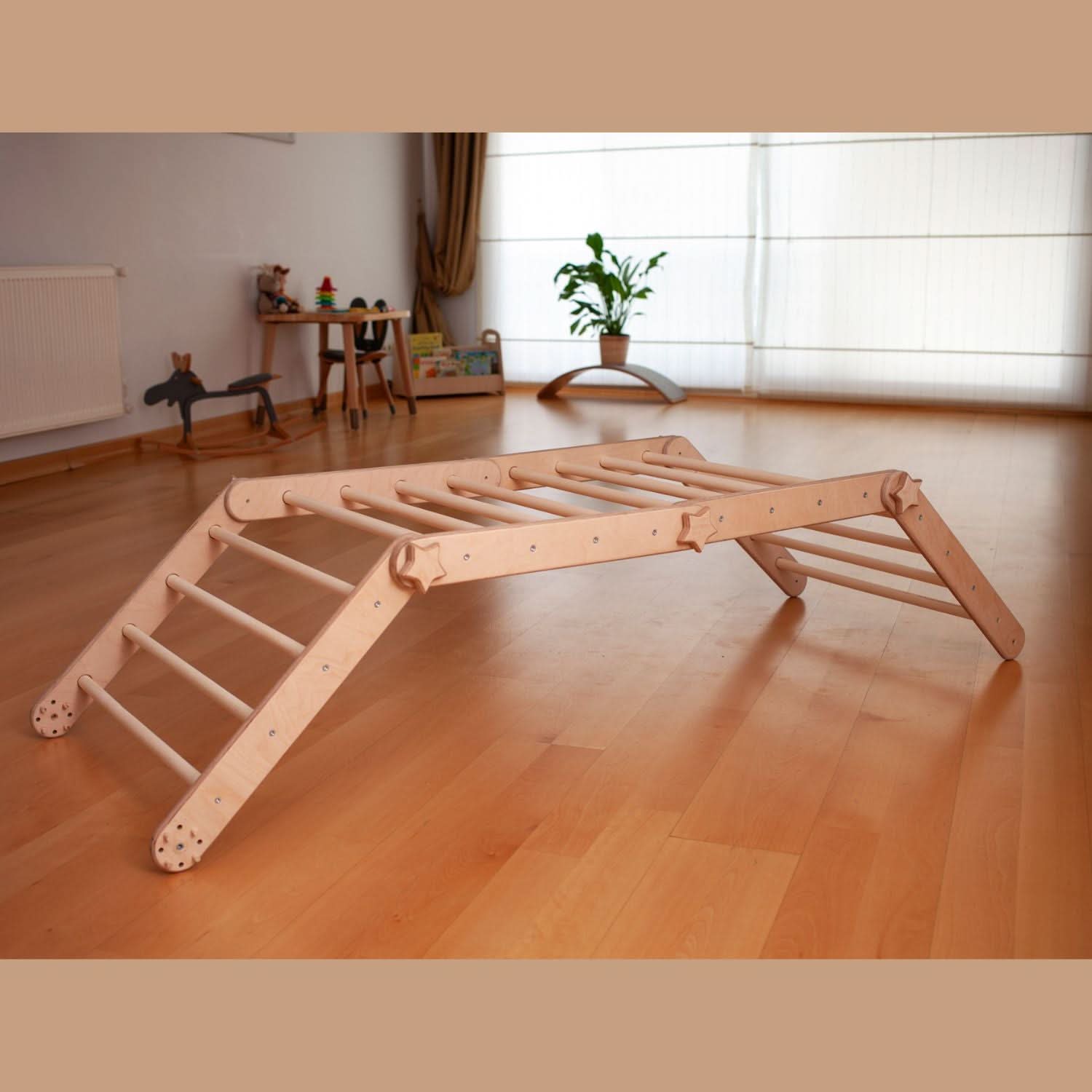 Transformable Climbing Cube with Ramp