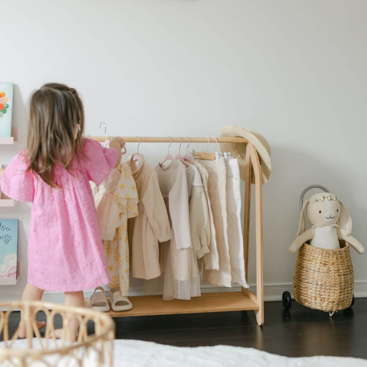 Enjoy The Wood Montessori Clothes Rack