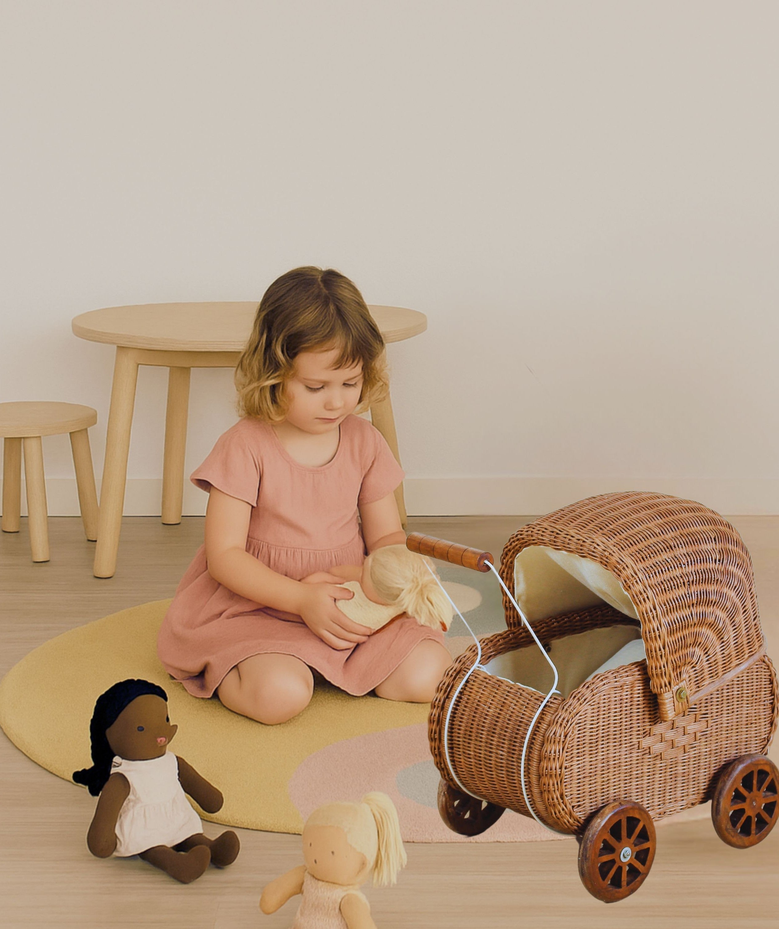 Lullaby Rattan Vintage Charm Rattan Doll Pram
