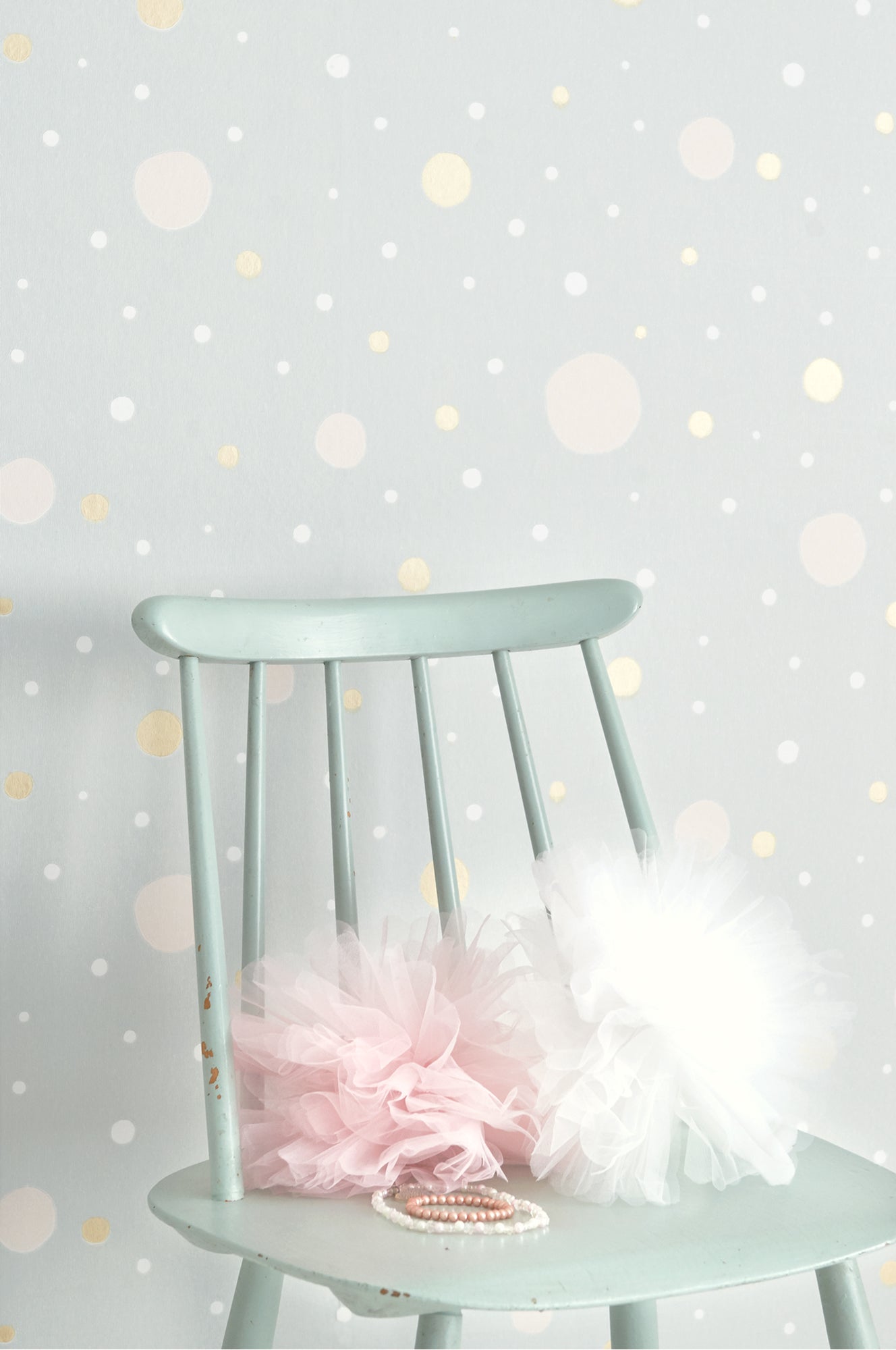 Confetti wallpaper by Majvillan