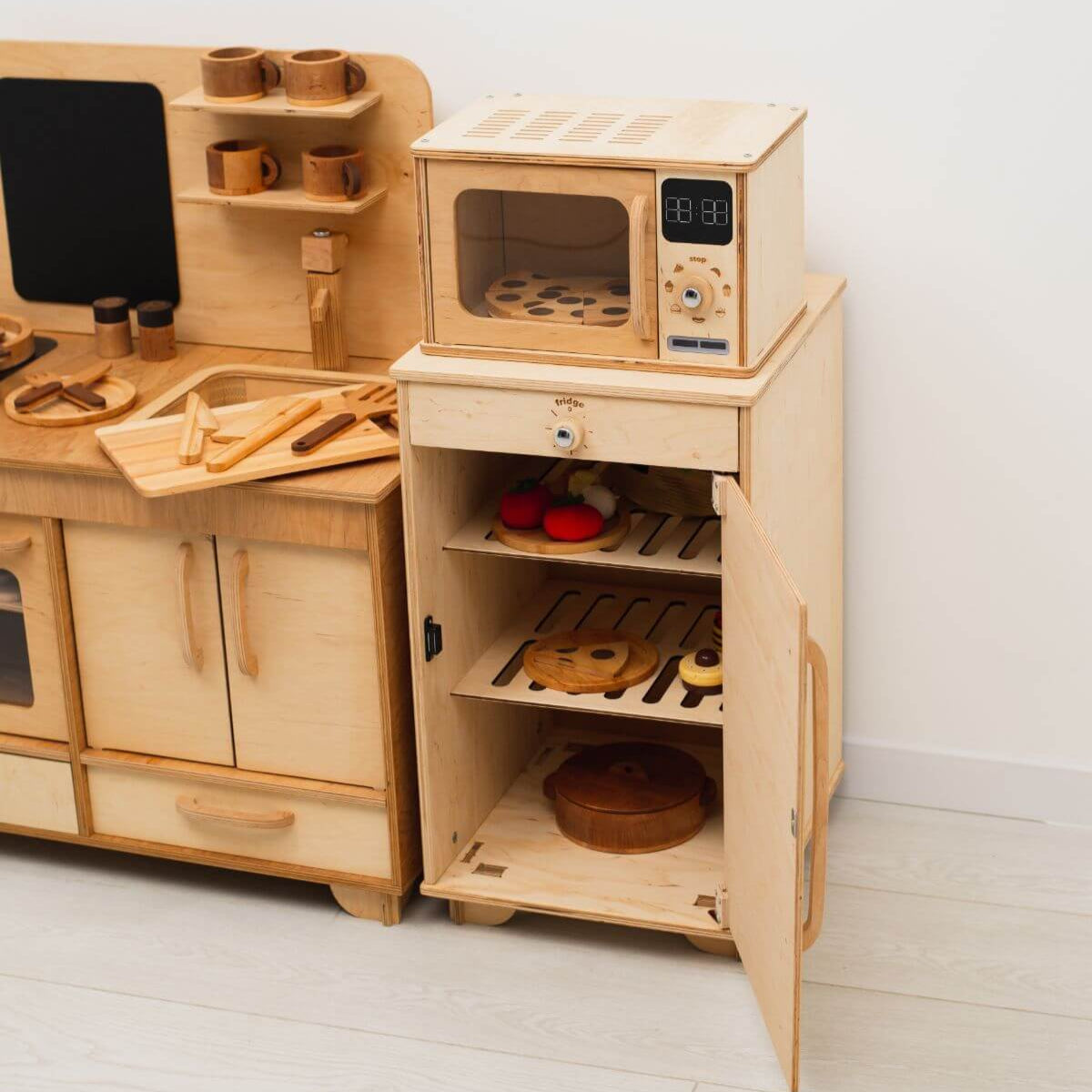 Enjoy the Wood Play Fridge