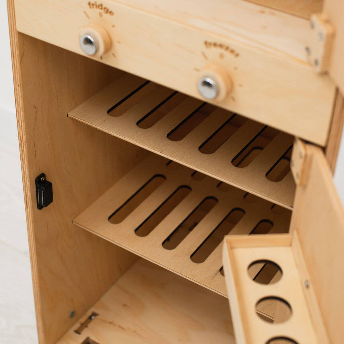 Enjoy the Wood Play Fridge