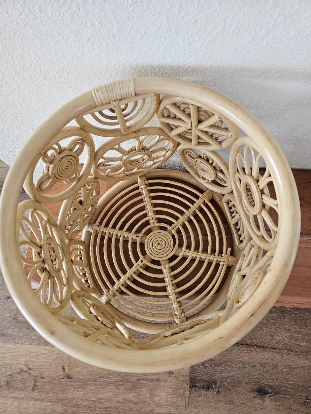 Lullaby Rattan Rainbow Circle Toy Storage Hamper | Nursery Organizer for Blankets & Pillows