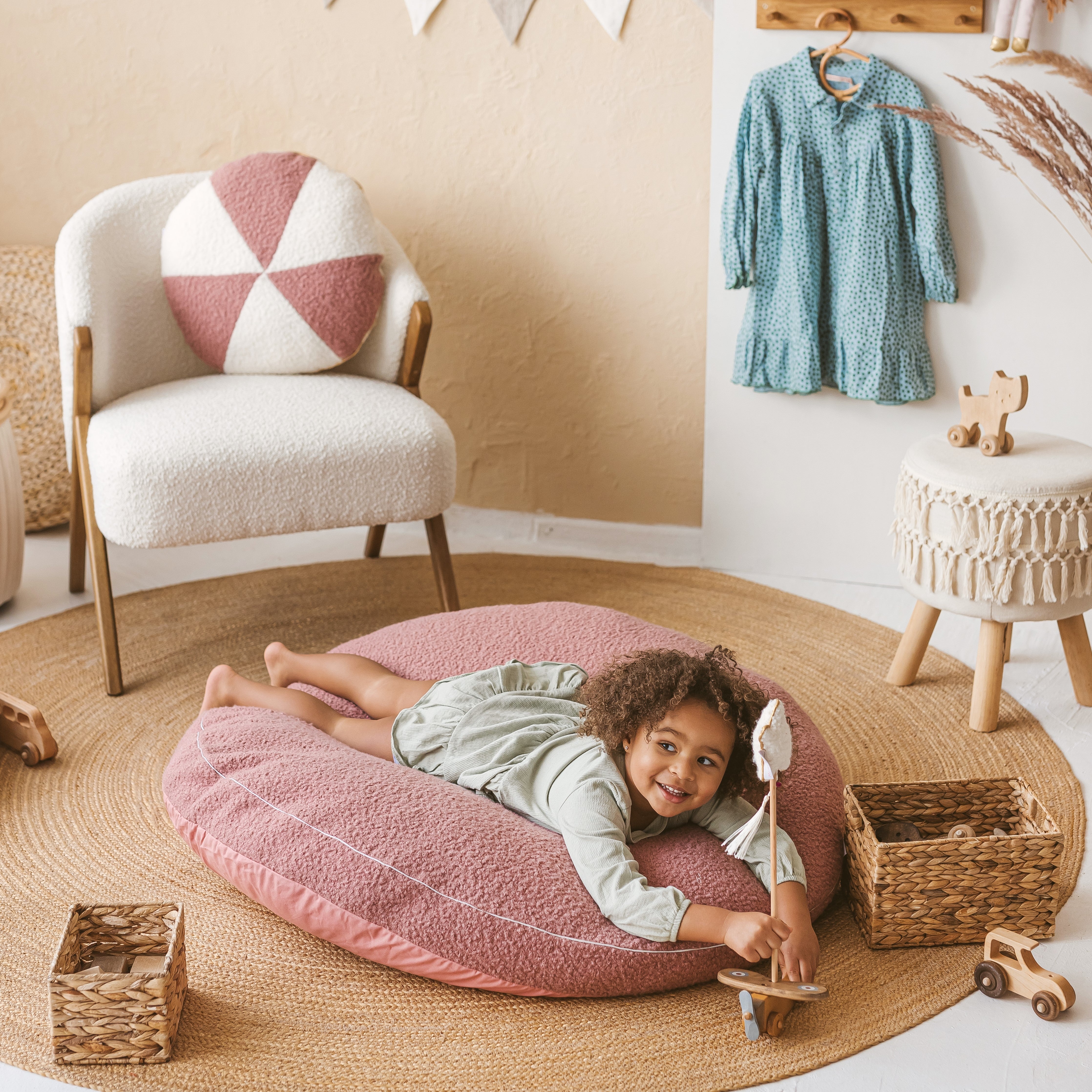 MINICAMP FP-BOUCL-ROSE Kids Floor Cushion in Rose