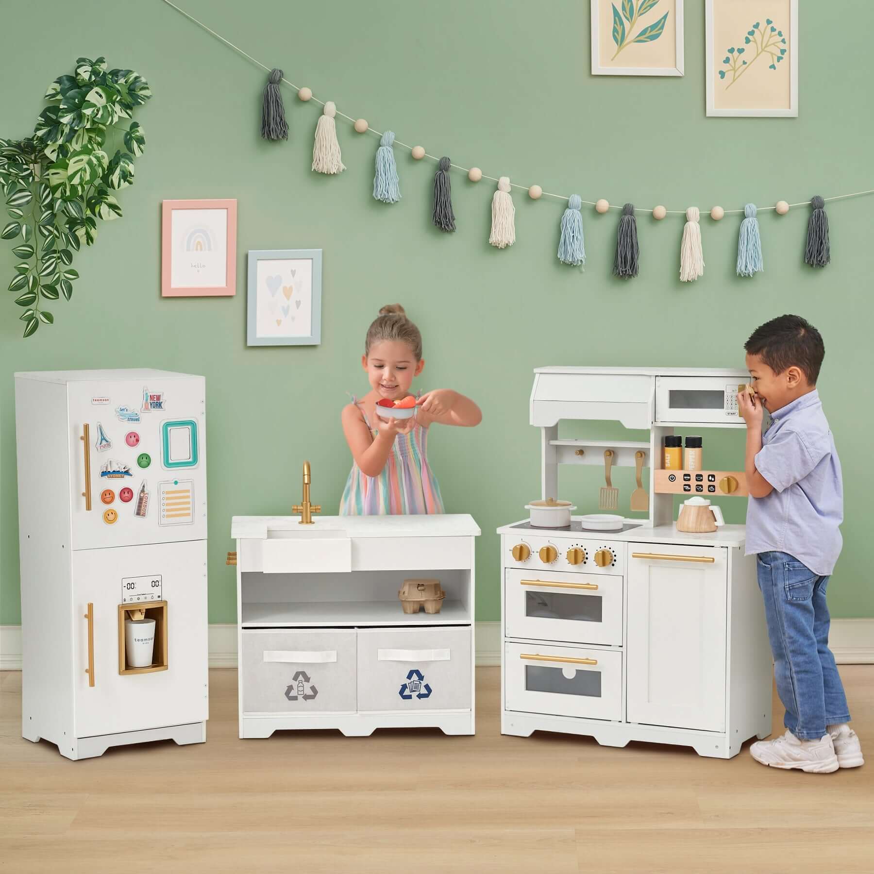 Teamson Kids Little Chef Atlanta Large Modular Play Kitchen TD-13850B white kitchen green background white kitchen